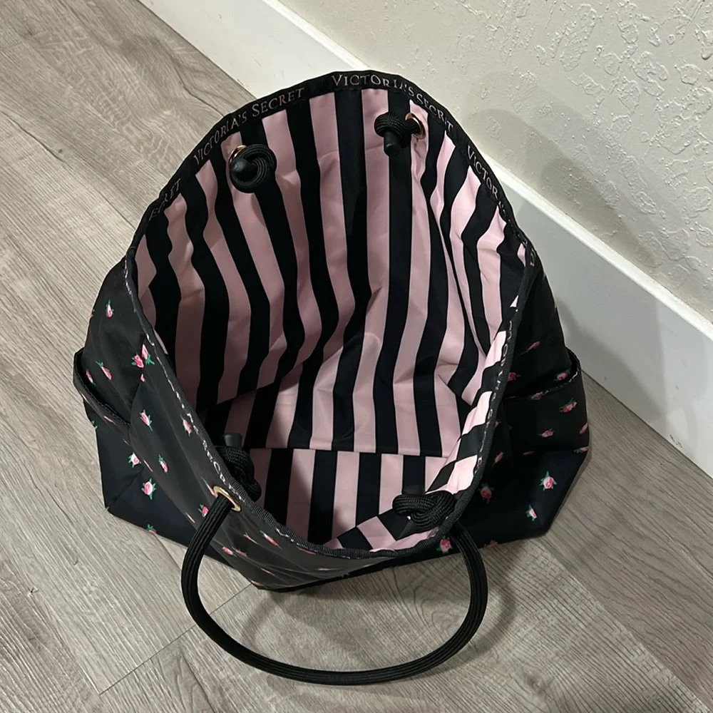 VICTORIA SECRET | Women’s Reversible Tote